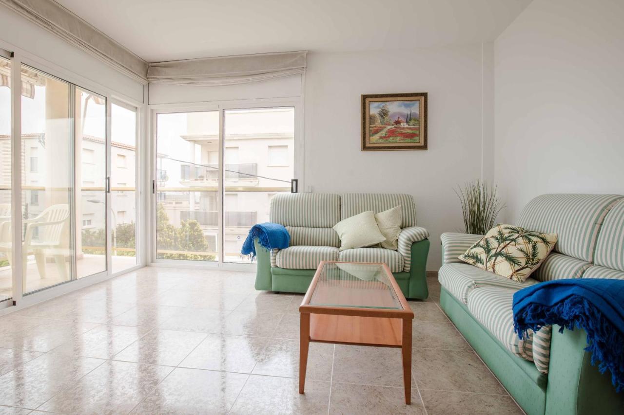 Apartment By Marcalma Coma-ruga